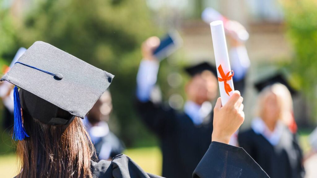 Қазақстан ғалымдары неге PhD дәрежесін ала алмай жүр?