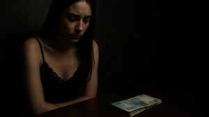 Мы спросили у юриста, нужно ли легализовать проституцию