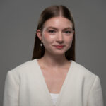 Полина Саам