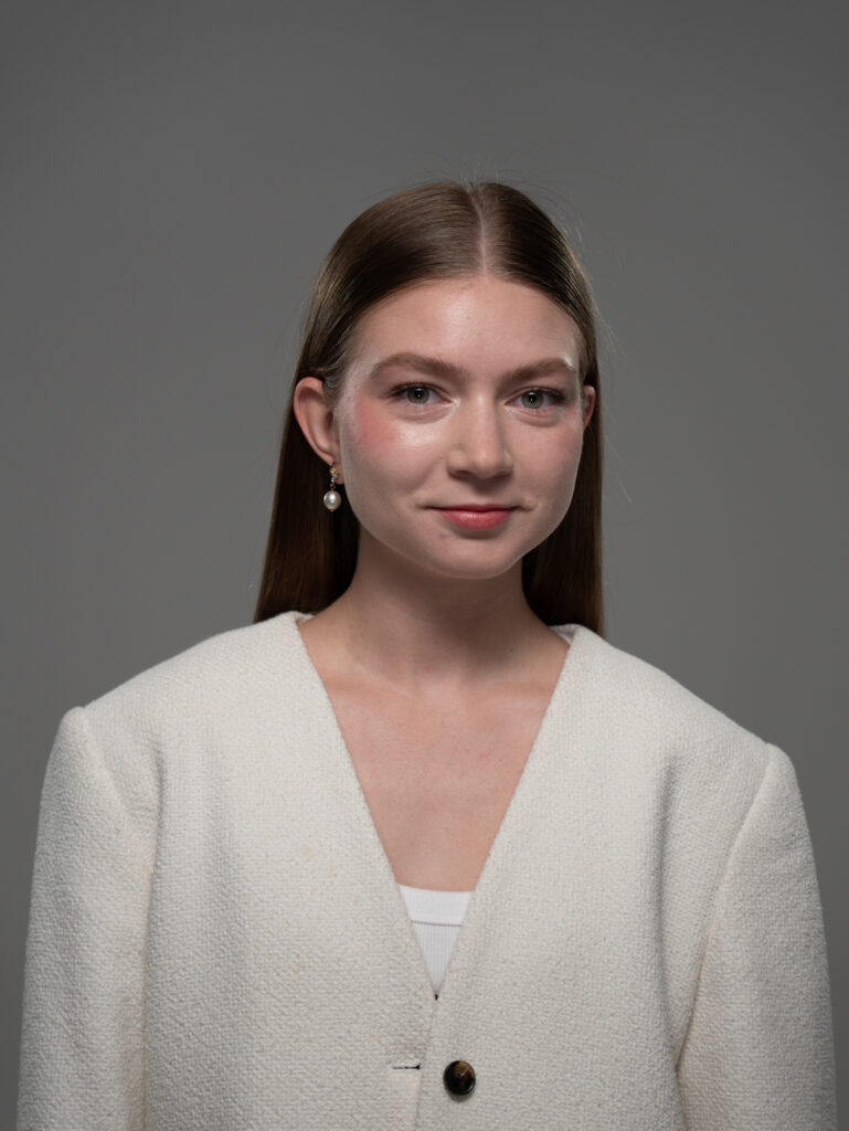 Полина Саам